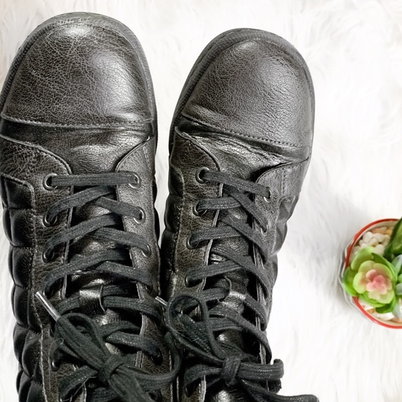 (7) b.o.c. LUXE black quilted lace up hightop trainers with side zip closure - Picture 7 of 13